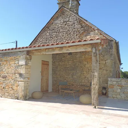 Holiday home Maison De Charme Avec Piscine En Perigord