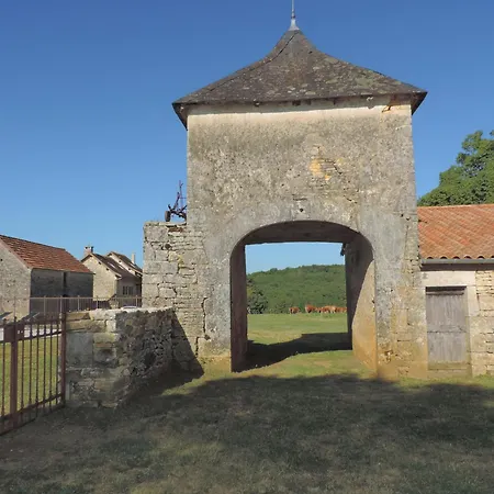 Holiday home Maison De Charme Avec Piscine En Perigord *